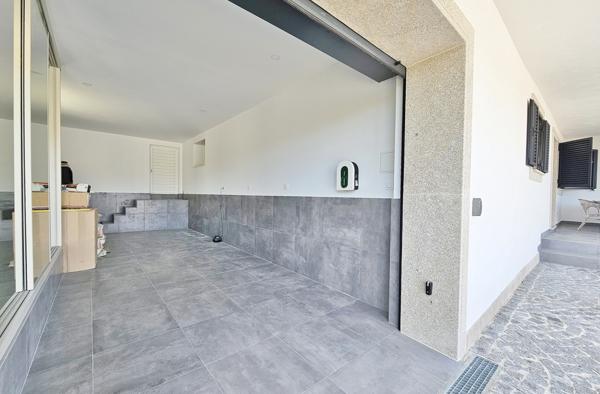 AJACCIO Mezzavia Superbe villa F4 + F2 avec piscine Ajaccio (20090)