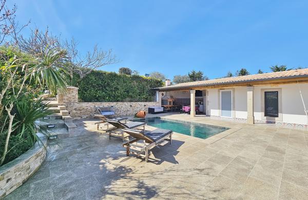 AJACCIO Mezzavia Superbe villa F4 + F2 avec piscine Ajaccio (20090)