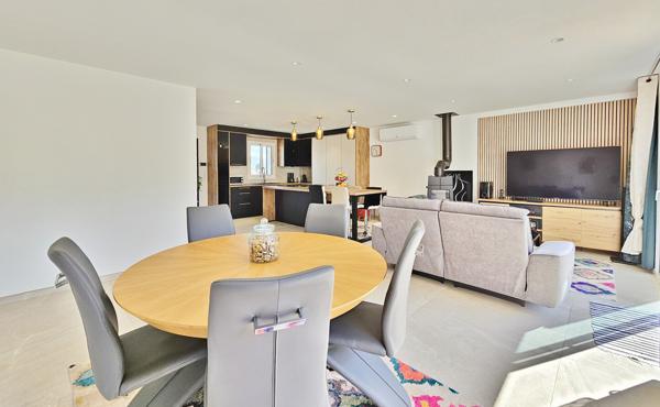 AJACCIO Mezzavia Superbe villa F4 + F2 avec piscine Ajaccio (20090)