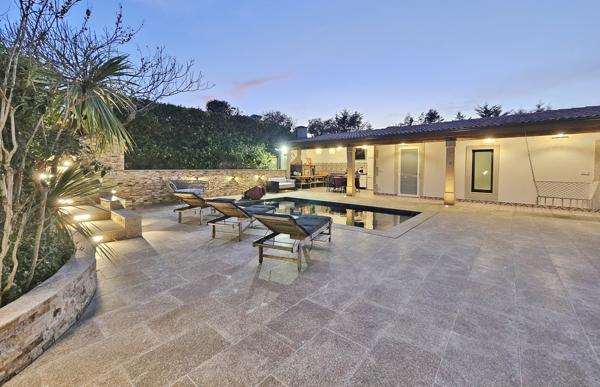 AJACCIO Mezzavia Superbe villa F4 + F2 avec piscine Ajaccio (20090)