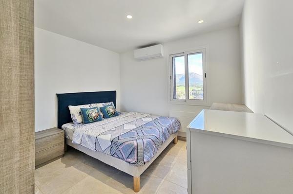 AJACCIO Mezzavia Superbe villa F4 + F2 avec piscine Ajaccio (20090)