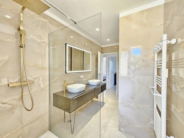 AJACCIO Mezzavia Superbe villa F4 + F2 avec piscine Ajaccio (20090)