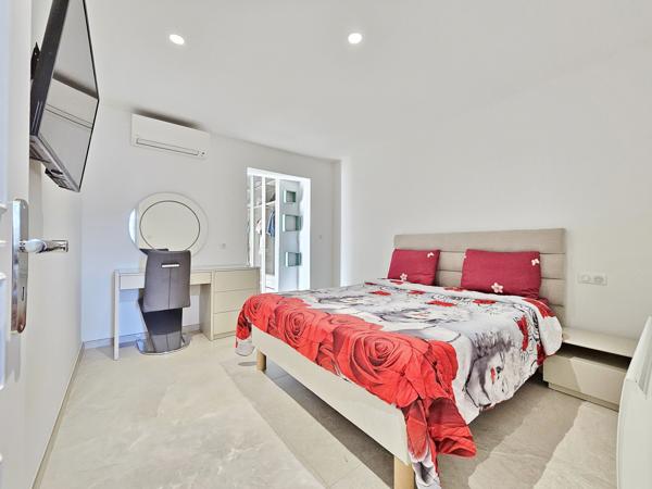 AJACCIO Mezzavia Superbe villa F4 + F2 avec piscine Ajaccio (20090)