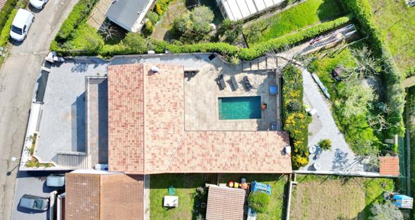 AJACCIO Mezzavia Superbe villa F4 + F2 avec piscine Ajaccio (20090)