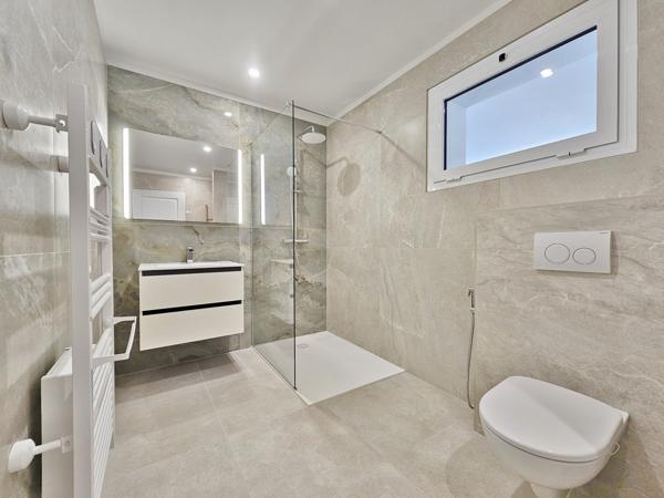 AJACCIO Mezzavia Superbe villa F4 + F2 avec piscine Ajaccio (20090)