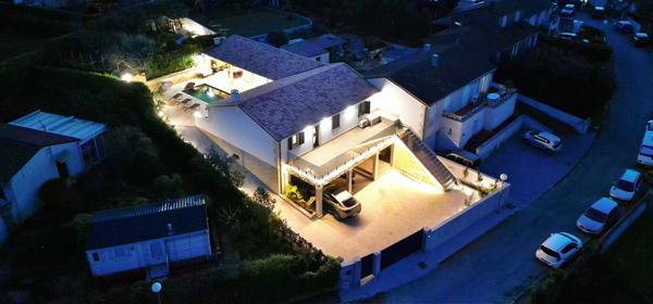 AJACCIO Mezzavia Superbe villa F4 + F2 avec piscine Ajaccio (20090)