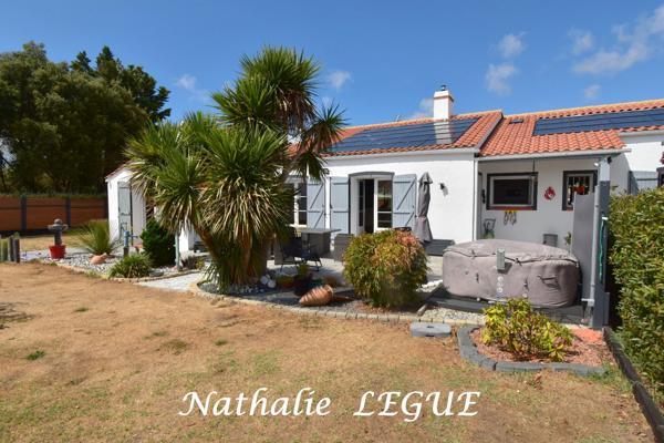 Vendée (85) entre CHALLANS et NOIRMOUTIER BEAUVOIR sur MER  Maison à vendre 8 pièces , 160 m², 4 chambres , 1 bureau ,3 WC garage terrain clos 1543m²