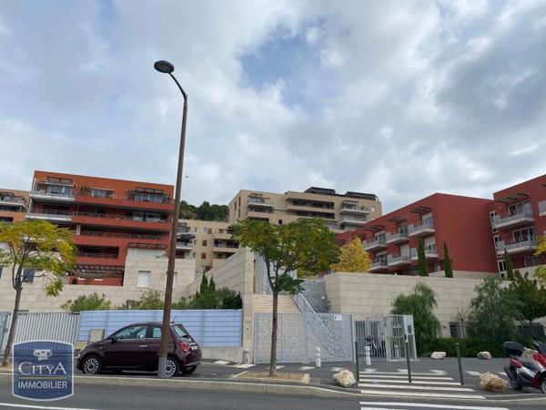 Appartement à louer 4 pièces 83.72m² Sète (34200)