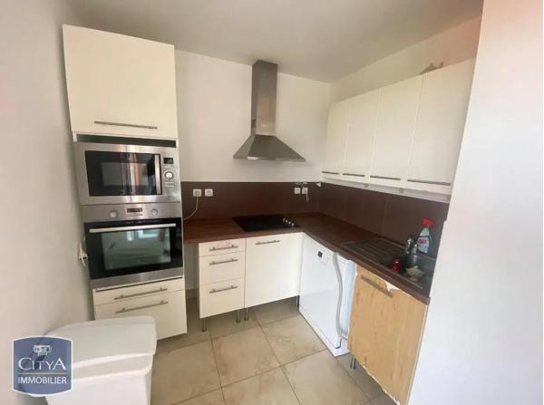Appartement à louer 4 pièces 83.72m² Sète (34200)