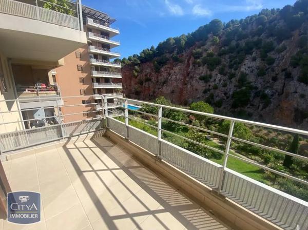 Appartement à louer 4 pièces 83.72m² Sète (34200)