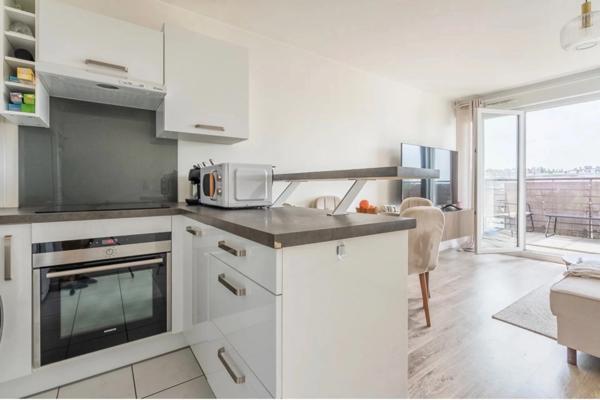 Appartement à vendre T 3 , 55 m2 a LIVRY GARGAN (93)