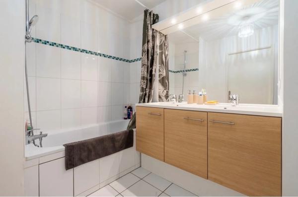 Appartement à vendre T 3 , 55 m2 a LIVRY GARGAN (93)