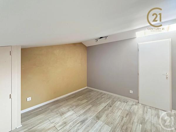 Maison à vendre  6 pièces - 174 m 2   SOUCIEU EN JARREST  - 69