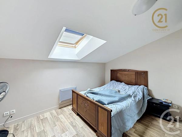 Maison à vendre  6 pièces - 174 m 2   SOUCIEU EN JARREST  - 69