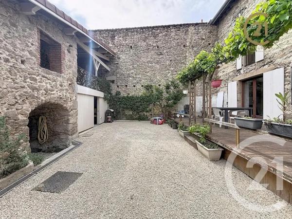 Maison à vendre  6 pièces - 174 m 2   SOUCIEU EN JARREST  - 69