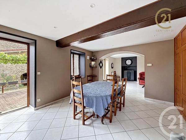 Maison à vendre  6 pièces - 174 m 2   SOUCIEU EN JARREST  - 69