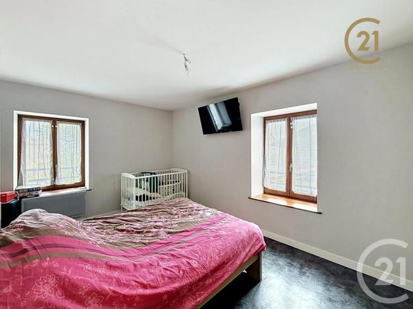 Maison à vendre  6 pièces - 174 m 2   SOUCIEU EN JARREST  - 69