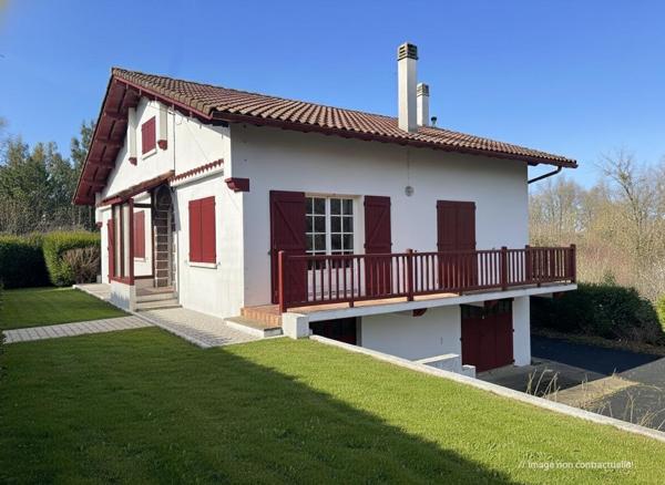 Maison à ARBONNE (64210)