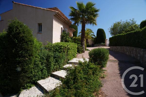 Maison à vendre  5 pièces - 150,40 m 2   LES ISSAMBRES  - 83