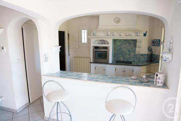 Maison à vendre  5 pièces - 150,40 m 2   LES ISSAMBRES  - 83