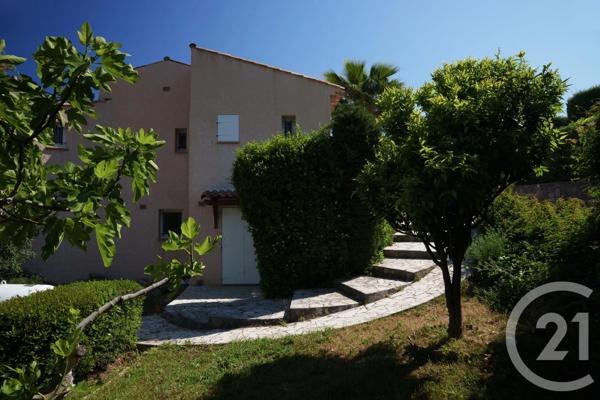 Maison à vendre  5 pièces - 150,40 m 2   LES ISSAMBRES  - 83