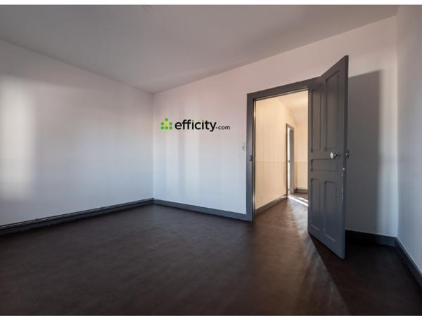 Maison
         3 pièces
        - 74 m² Exclusivité 137 000 € *