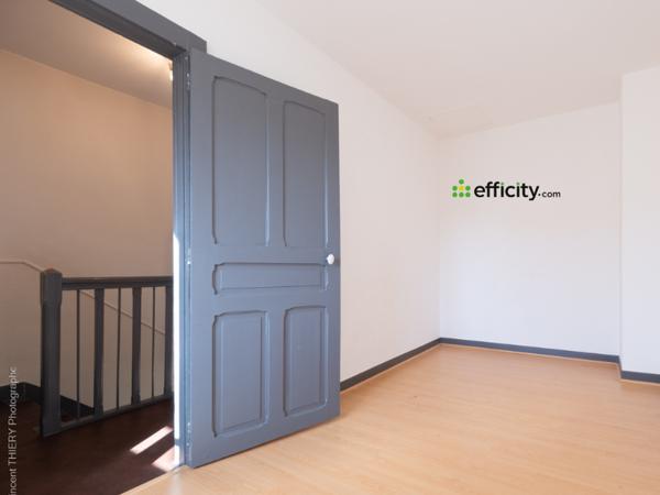 Maison
         3 pièces
        - 74 m² Exclusivité 137 000 € *
