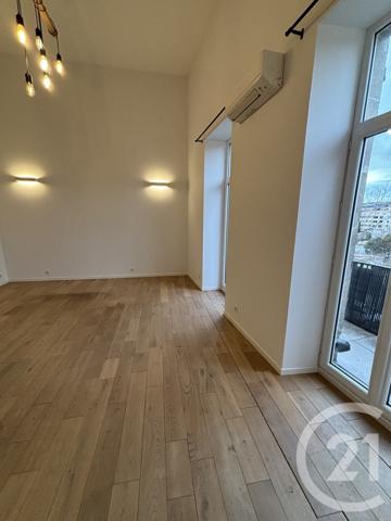 Appartement T5 à vendre  6 pièces - 134 m2 FORCALQUIER - 04