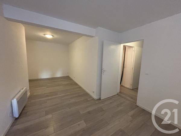 Appartement T5 à vendre  6 pièces - 134 m2 FORCALQUIER - 04