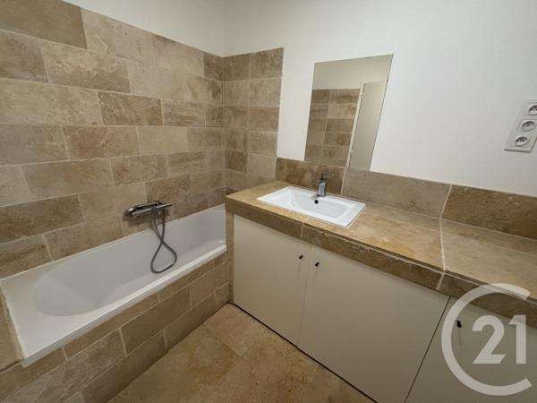 Appartement T5 à vendre  6 pièces - 134 m2 FORCALQUIER - 04