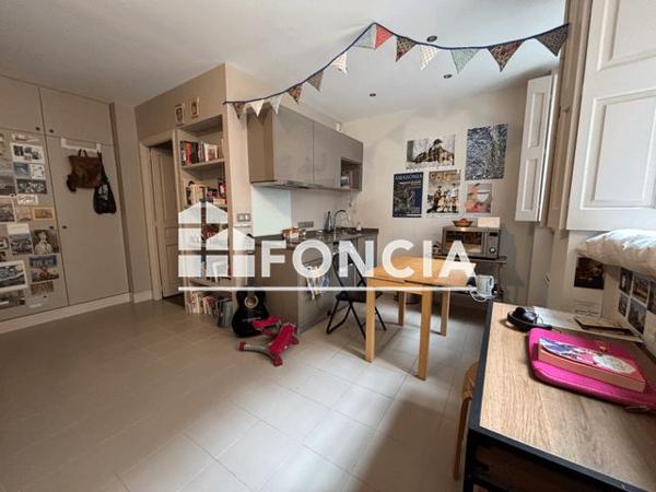 À vendre Studio 29.87 m² - Avignon 84000