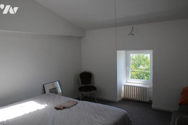 NIORT CENTRE VILLE, MAGNIFIQUE MAISON DE VILLE AVEC PISCINE ET JARDIN CLOS