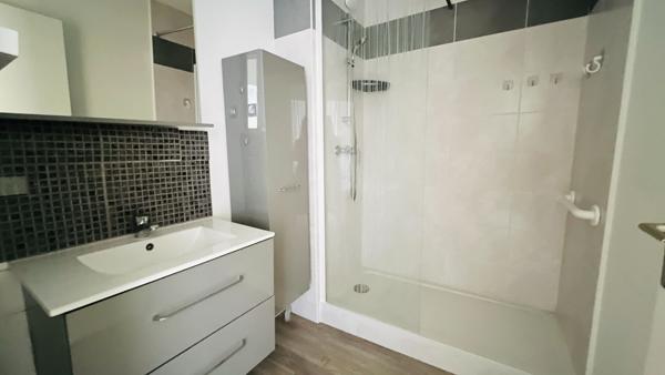 Appartement T3 Angers DOUTRE CHU 65 m²