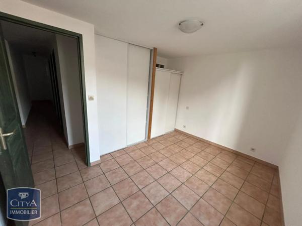 Appartement à louer 3 pièces 75.79m²