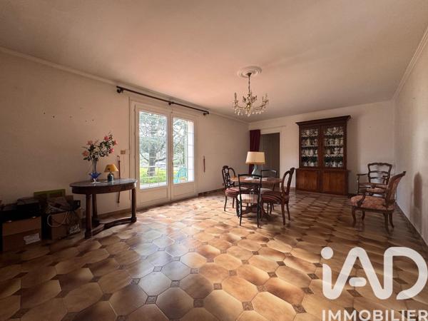 Maison à vendre 7 pièces 197,61 m² Rochefort-du-Gard