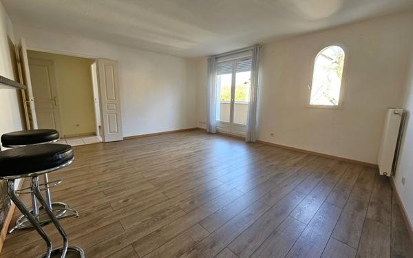 Appartement à vendre    2 pièces • 47,31 m2 Saint-Germain-lès-Corbeil