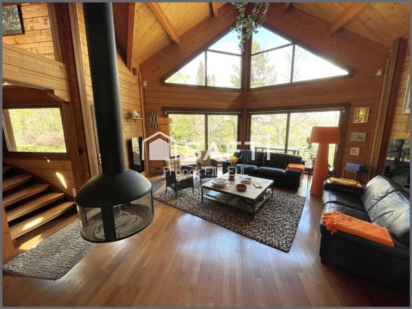 5 min sud de Limoges Splendide maison de bois