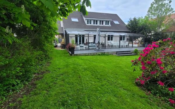 Maison à vendre    8 pièces •  Longjumeau