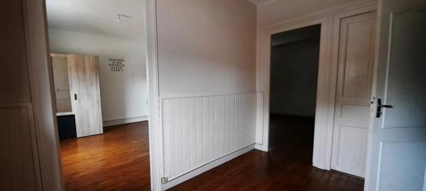 Dpt Aisne (02), A Vendre SAINT-QUENTIN CENTRE VILLE, IMMEUBLE de 470m2