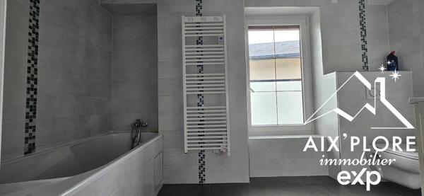 APPARTEMENT T4 DUPLEX BARBERAZ