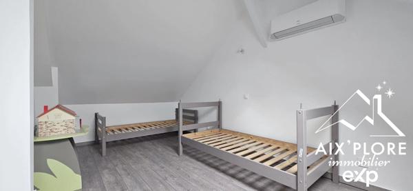 APPARTEMENT T4 DUPLEX BARBERAZ