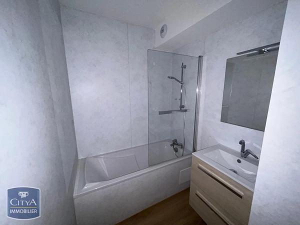 Appartement à louer 3 pièces 56m² Tours (37000)
