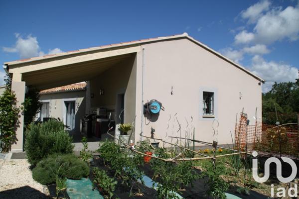 Maison à vendre 4 pièces 130 m² Saint-Saturnin-lès-Apt