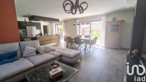 Maison à vendre 4 pièces 130 m² Saint-Saturnin-lès-Apt