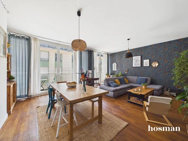 Ravissant appartement T4 de 94,39 m2 entièrement rénové avec balcon et cave - Hyper centre - Nantes