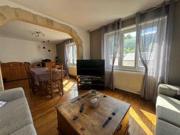 Maison - 5 pièces - 107 m²