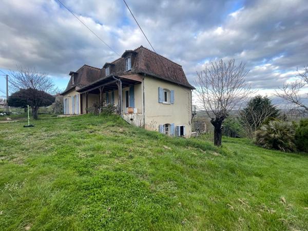 Maison traditionnelle 7 pièce(s) 238 m2