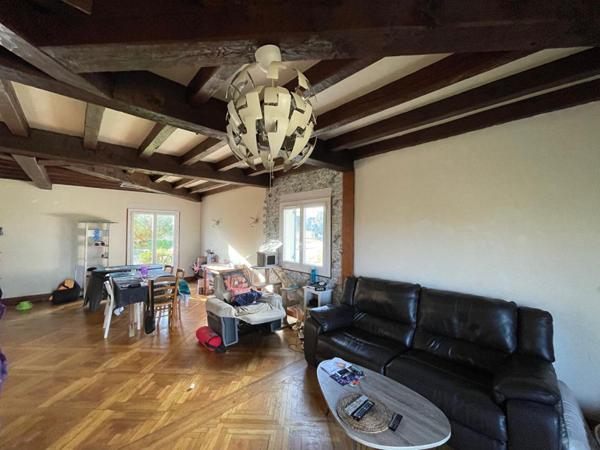 Maison traditionnelle 7 pièce(s) 238 m2