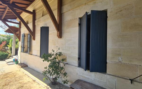 Maison à vendre    2 pièces •  Bourg