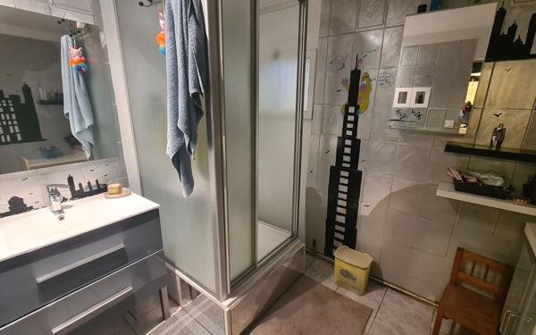 Maison à vendre    2 pièces •  Bourg